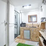 Flat Close To Transport In The 15Th District