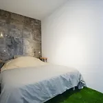Flat Close To Transport In The 15Th District